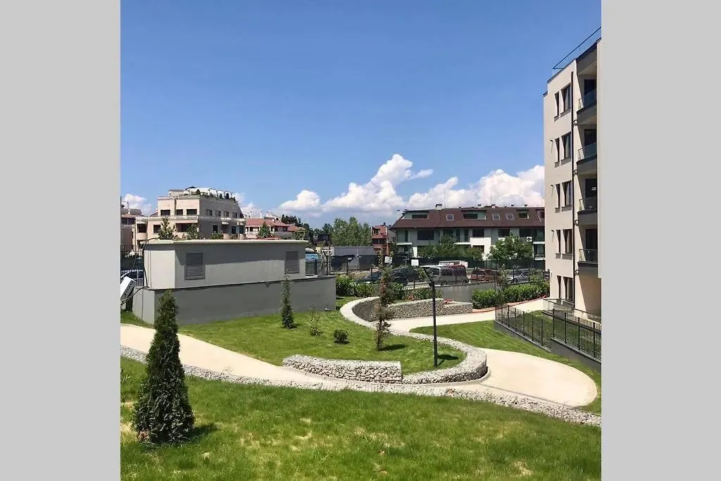 Yellow Apart @ Vitosha, Sofia Apartment